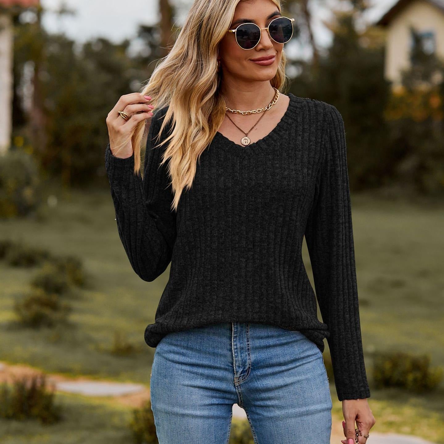 VeeLuxe Sweater